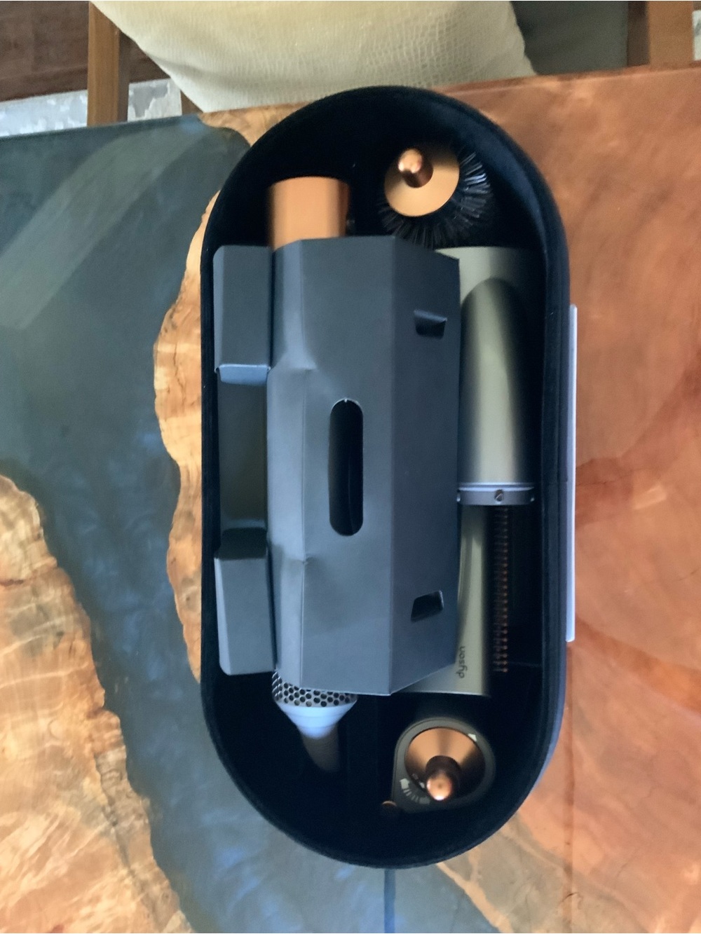 Like New DYSON AIR WRAP - 4+ YO